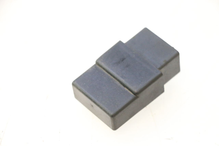 photo de ELEKTRISCH RELAIS PEUGEOT SPEEDFIGHT LC 50 (1996 - 2002) - Detail van het onderdeel