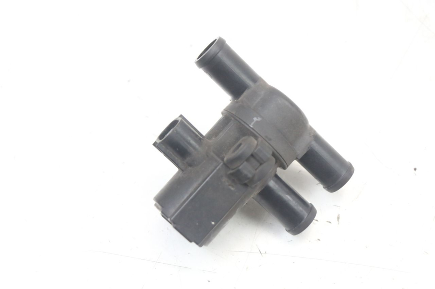 photo de ELEKTRISCH RELAIS SUZUKI GSR 750 (2011 - 2017) - Zoom op gebruiksstaat