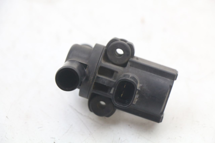 photo de ELEKTRISCH RELAIS SUZUKI GSR 750 (2011 - 2017) - Andere kijkhoek