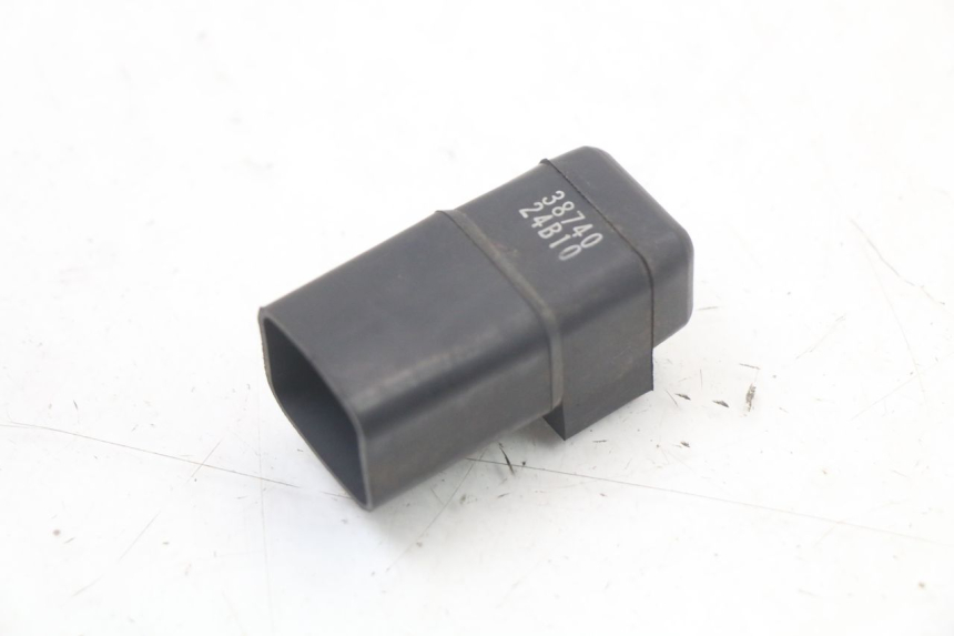 photo de ELEKTRISCH RELAIS SUZUKI GSR 750 (2011 - 2017) - Hoofdaanzicht