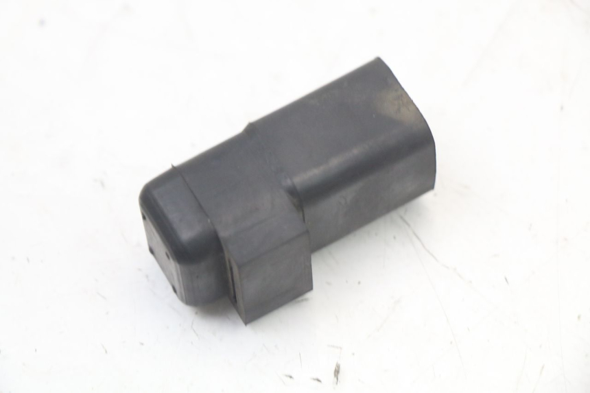 photo de ELEKTRISCH RELAIS SUZUKI GSR 750 (2011 - 2017) - Zoom op gebruiksstaat