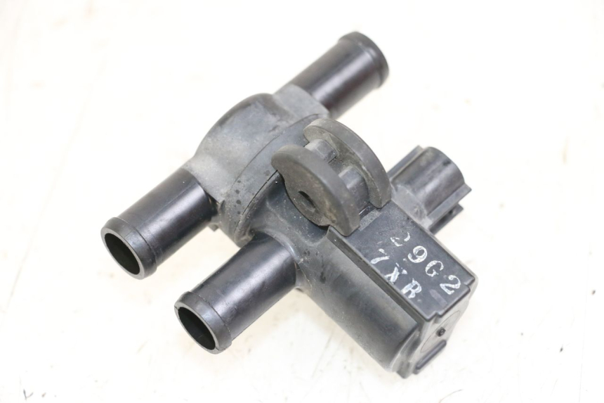 photo de ELEKTRISCH RELAIS SUZUKI GSX F GSXF 650 (2007 - 2015) - Hoofdaanzicht