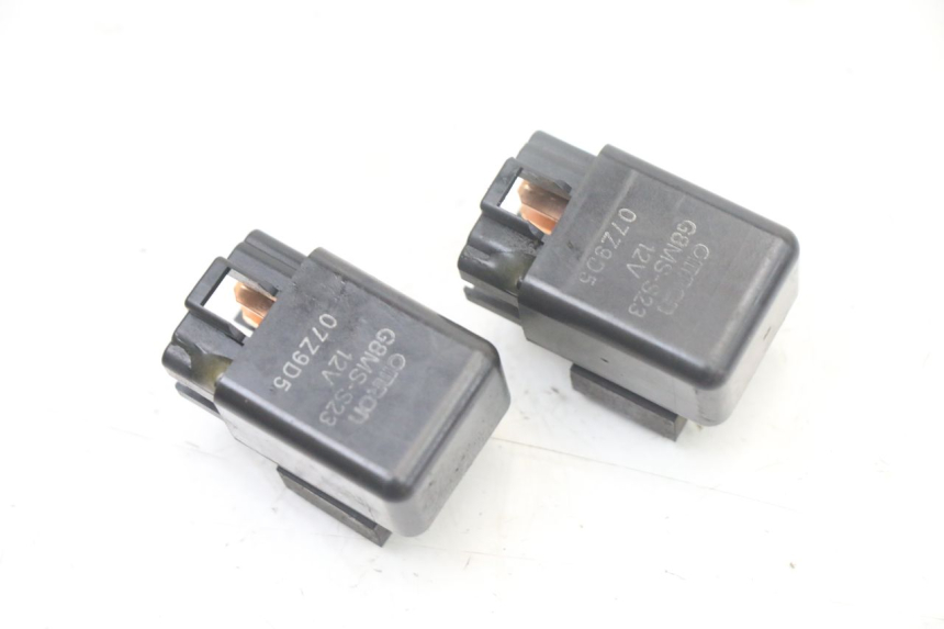 photo de ELEKTRISCH RELAIS SUZUKI GSX F GSXF 650 (2007 - 2015) - Detail van het onderdeel