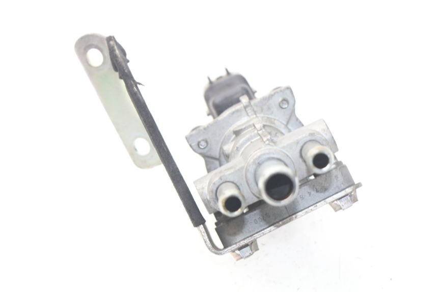 photo de ELEKTRISCH RELAIS SUZUKI SV S ABS 650 (2003 - 2009) - Detail van het onderdeel