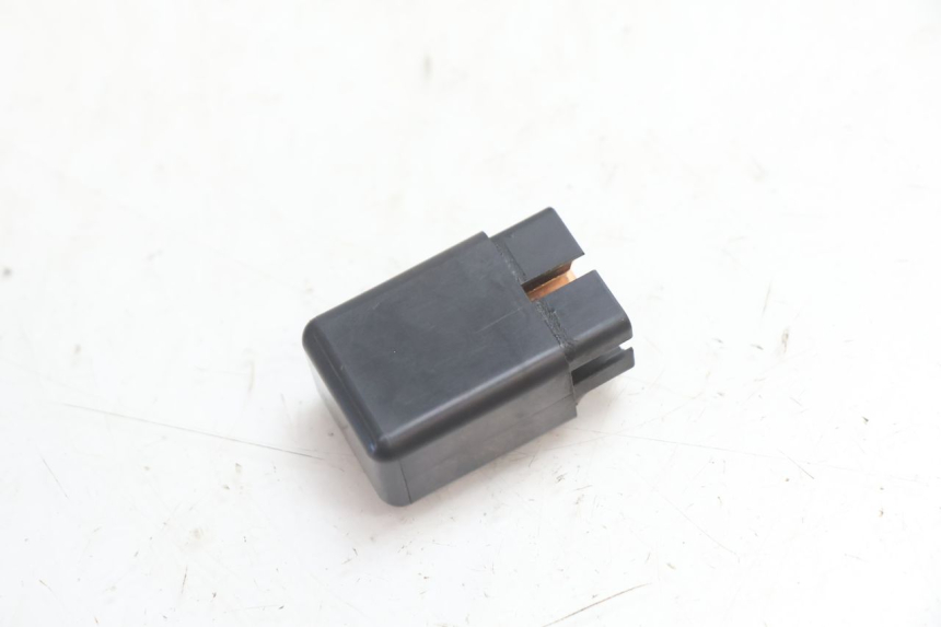 photo de ELEKTRISCH RELAIS SUZUKI SV S 650 (2003 - 2009) - Zoom op gebruiksstaat