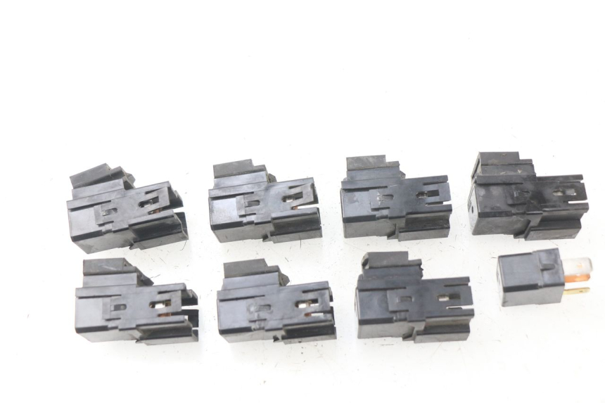 photo de ELEKTRISCH RELAIS YAMAHA TDM ABS 900 (2002 - 2014) - Technische close-up
