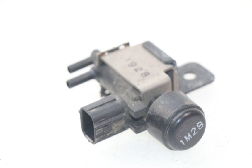 photo de ELEKTRISCH RELAIS YAMAHA TDM ABS 900 (2002 - 2014) - Detail van het onderdeel