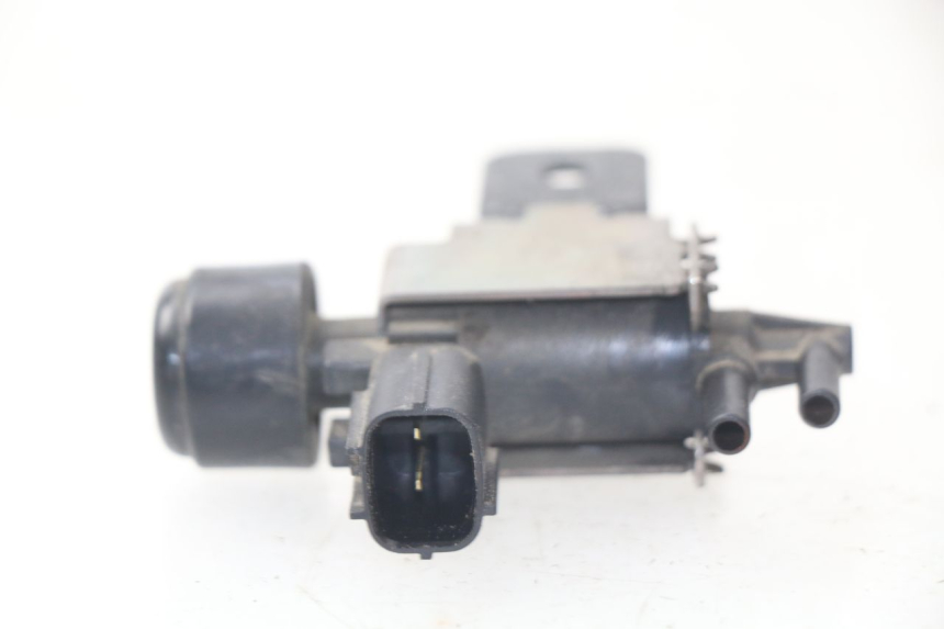photo de ELEKTRISCH RELAIS YAMAHA TDM ABS 900 (2002 - 2014) - Zoom op gebruiksstaat