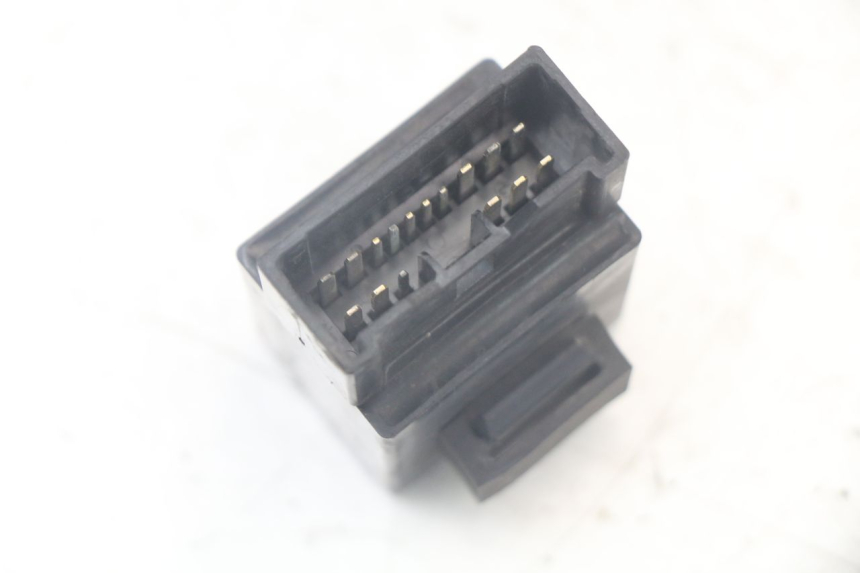photo de ELEKTRISCH RELAIS YAMAHA TDM ABS 900 (2002 - 2014) - Zoom op gebruiksstaat