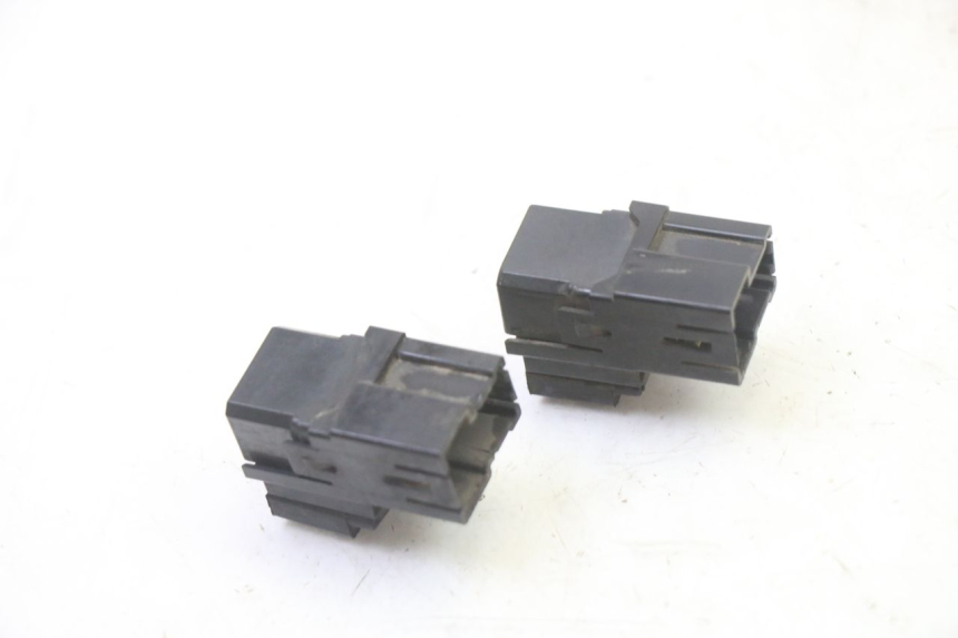 photo de ELEKTRISCH RELAIS YAMAHA TDM ABS 900 (2002 - 2014) - Zoom op gebruiksstaat