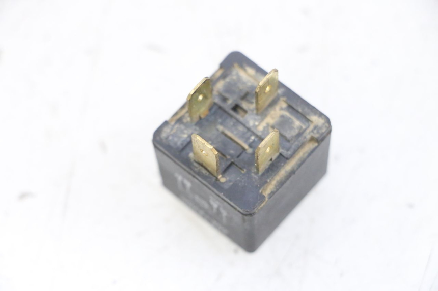 photo de ELEKTRISCH RELAIS YAMAHA TZR 50 (2008 - 2016) - Zoom op gebruiksstaat