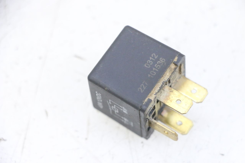 photo de ELEKTRISCH RELAIS YAMAHA TZR 50 (2008 - 2016) - Andere kijkhoek