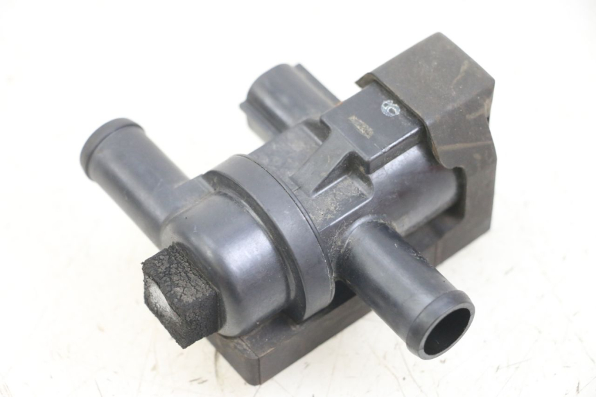 photo de ELEKTRISCH RELAIS KAWASAKI VERSYS ABS 650 (2015 - 2018) - Hoofdaanzicht