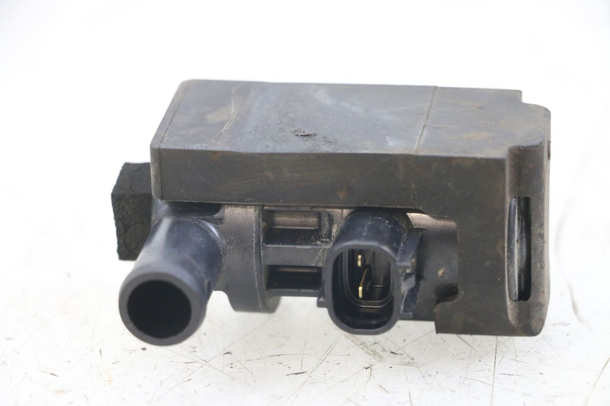 photo de ELEKTRISCH RELAIS KAWASAKI VERSYS ABS 650 (2015 - 2018) - Detail van het onderdeel