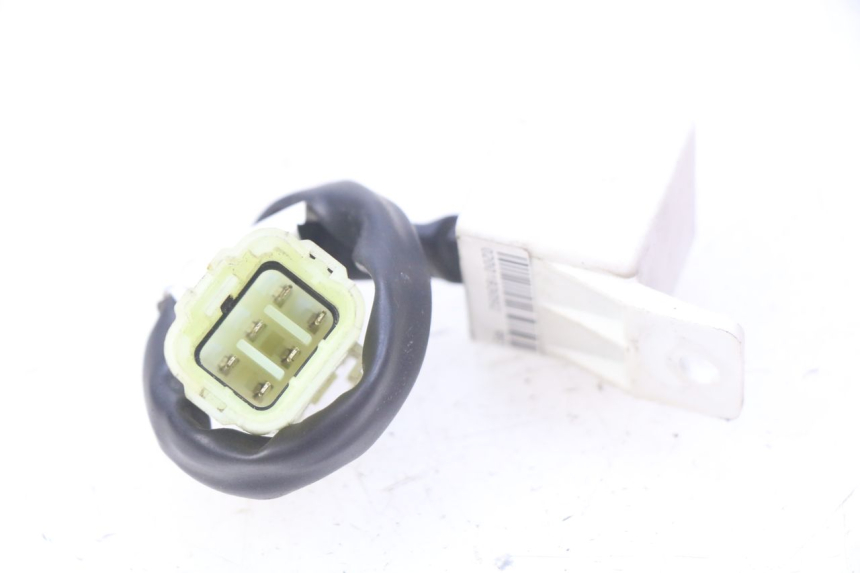 photo de ELEKTRISCH RELAIS PIAGGIO VESPA GTS IGET ABS 125 (2017 - 2023) - Andere kijkhoek