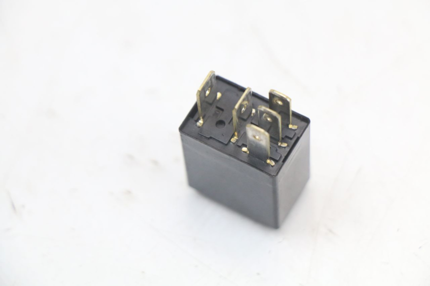 photo de ELEKTRISCH RELAIS PIAGGIO VESPA PRIMAVERA 4T 50 (2021 - 2024) - Detail van het onderdeel