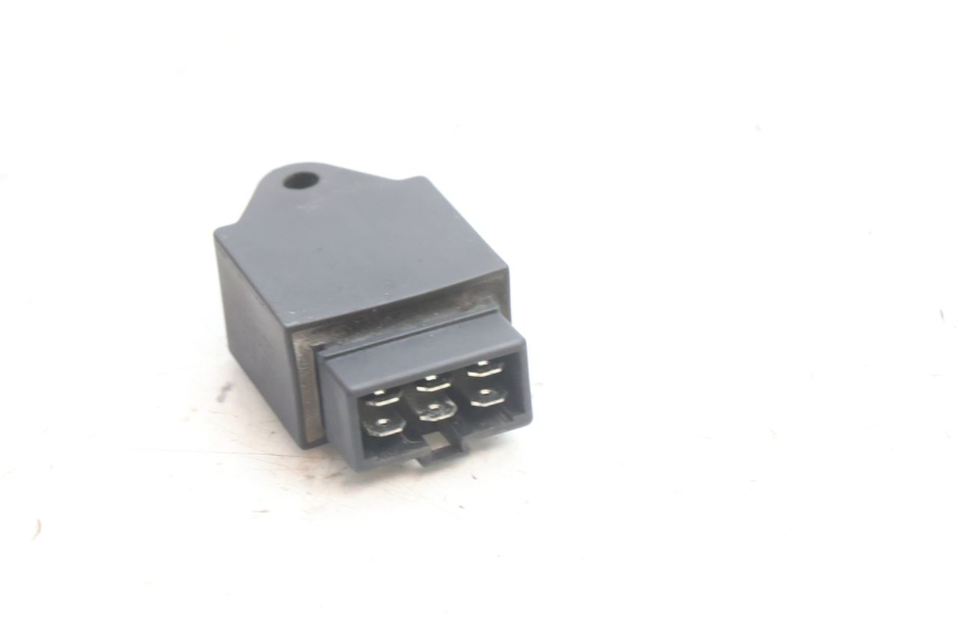 photo de ELEKTRISCH RELAIS PIAGGIO VESPA S 2T 50 (2007 - 2014) - Andere kijkhoek