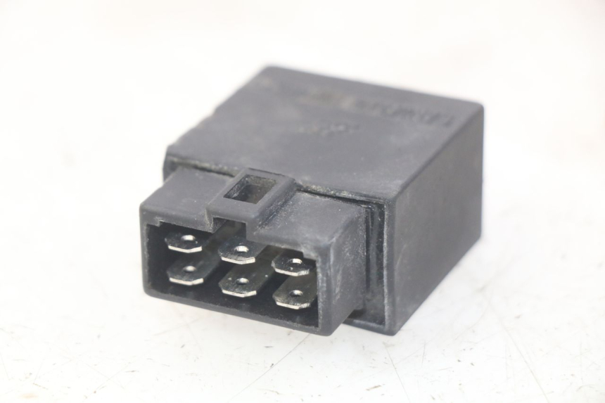 photo de ELEKTRISCH RELAIS PIAGGIO VESPA SPRINT 2T 50 (2014 - 2018) - Detail van het onderdeel