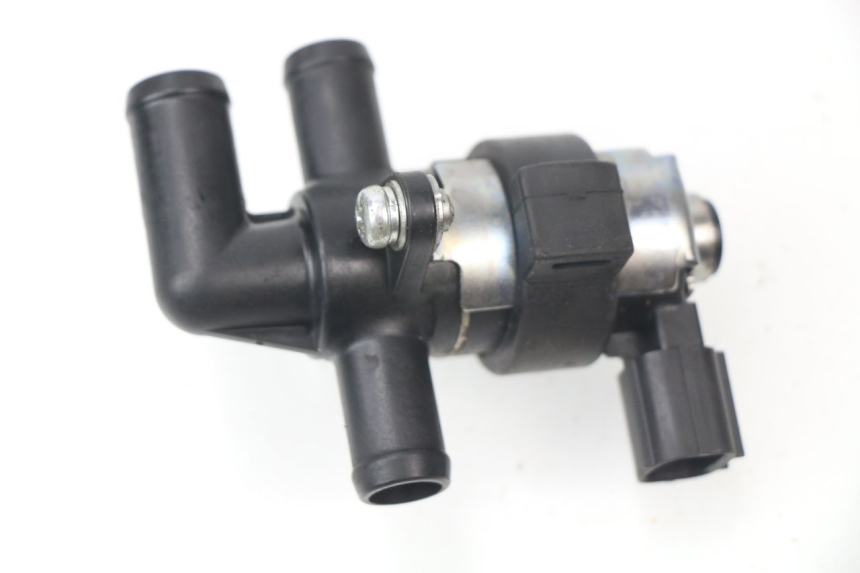 photo de ELEKTRISCH RELAIS HONDA VFR F 1200 (2010 - 2015) - Andere kijkhoek