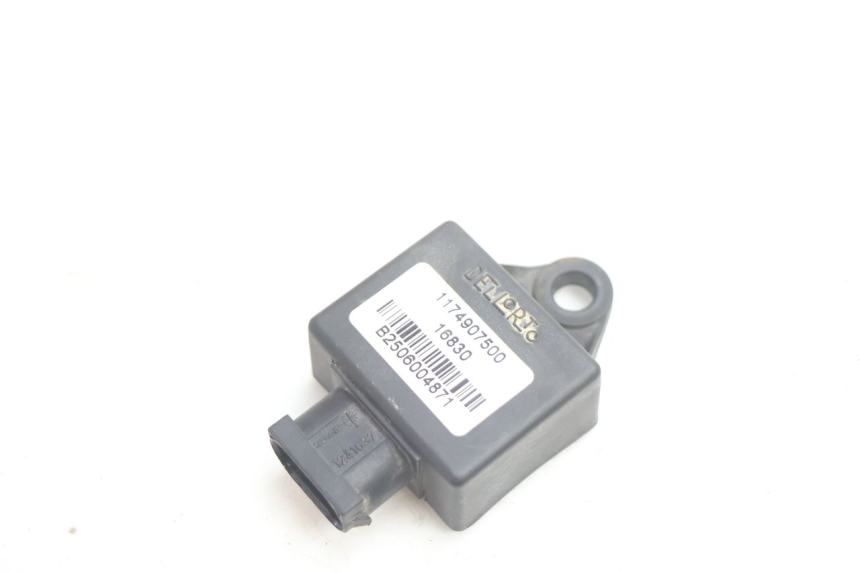 photo de ELEKTRISCH RELAIS PEUGEOT VIVACITY 50 (2004 - 2009) - Hoofdaanzicht