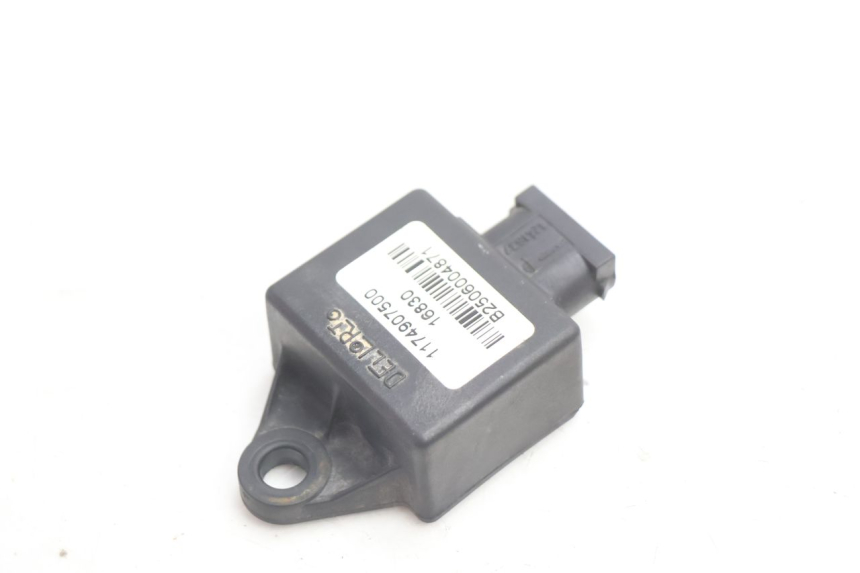 photo de ELEKTRISCH RELAIS PEUGEOT VIVACITY 50 (2004 - 2009) - Zoom op gebruiksstaat