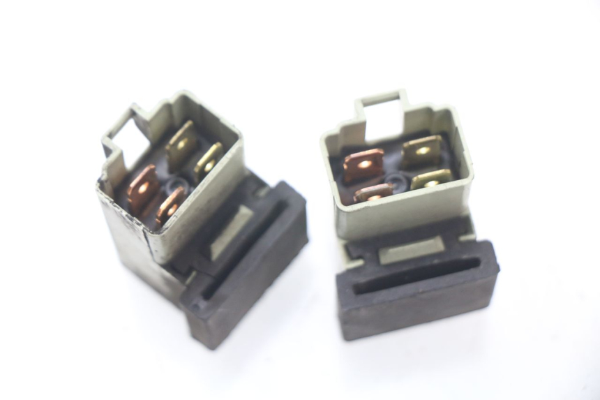 photo de ELEKTRISCH RELAIS YAMAHA X-MAX XMAX 125 (2010 - 2013) - Zoom op gebruiksstaat