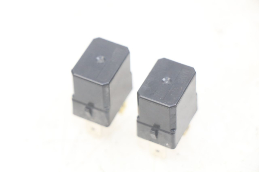 photo de ELEKTRISCH RELAIS YAMAHA X-MAX XMAX 125 (2010 - 2013) - Detail van het onderdeel