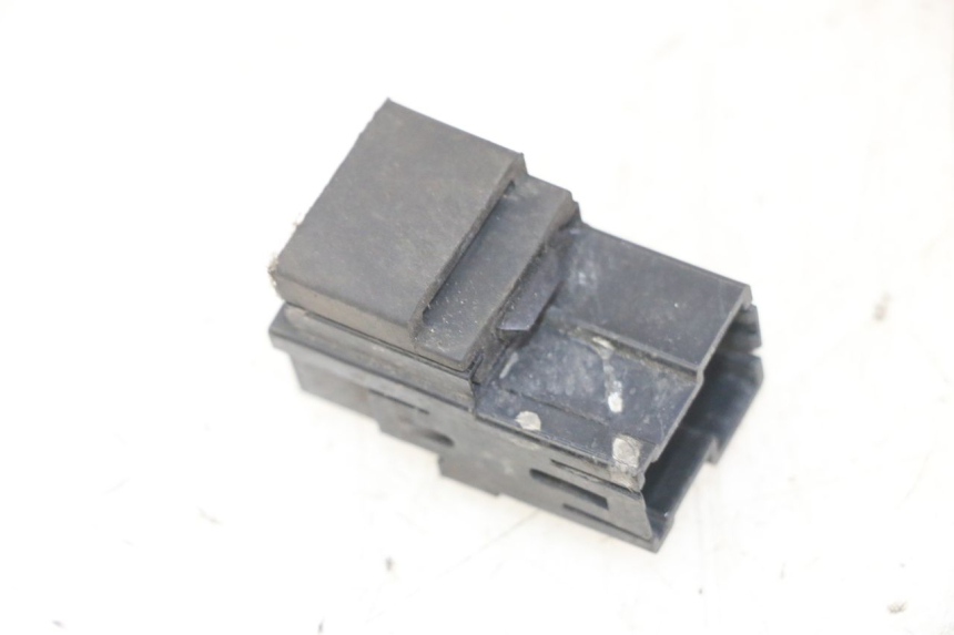 photo de ELEKTRISCH RELAIS YAMAHA X-MAX XMAX 125 (2010 - 2013) - Zoom op gebruiksstaat