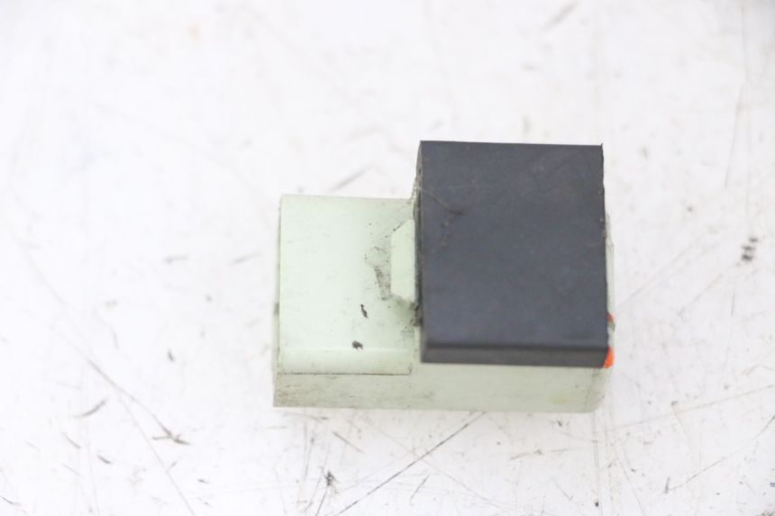 photo de ELEKTRISCH RELAIS YAMAHA X-MAX XMAX 125 (2010 - 2013) - Zoom op gebruiksstaat