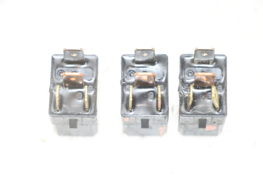 photo de ELEKTRISCH RELAIS YAMAHA XMAX X-MAX 125 (2006 - 2009) - Andere kijkhoek