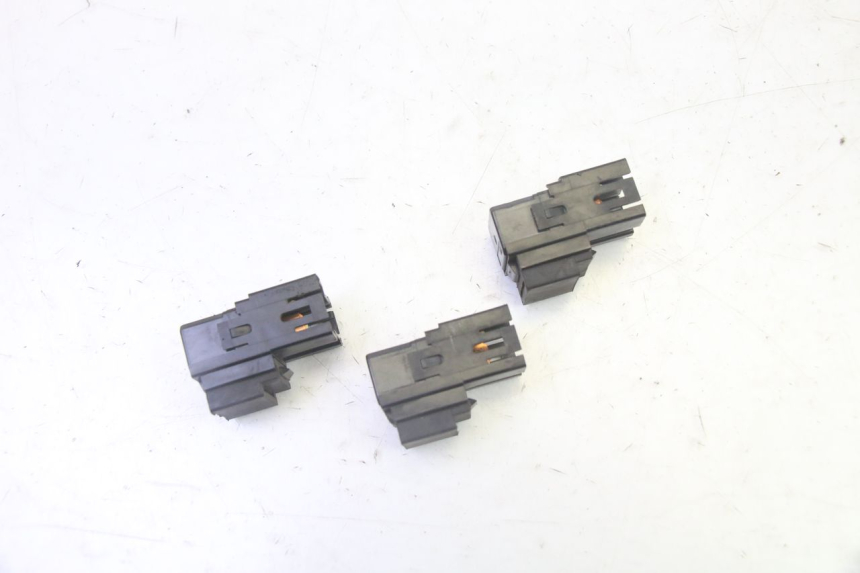 photo de ELEKTRISCH RELAIS YAMAHA X-MAX XMAX 125 (2010 - 2013) - Hoofdaanzicht