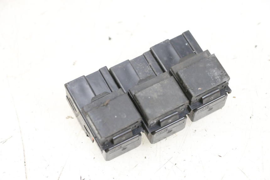 photo de ELEKTRISCH RELAIS YAMAHA XMAX X-MAX 125 (2006 - 2009) - Andere kijkhoek