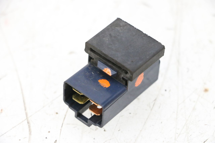 photo de ELEKTRISCH RELAIS YAMAHA XMAX X-MAX 125 (2006 - 2009) - Zoom op gebruiksstaat