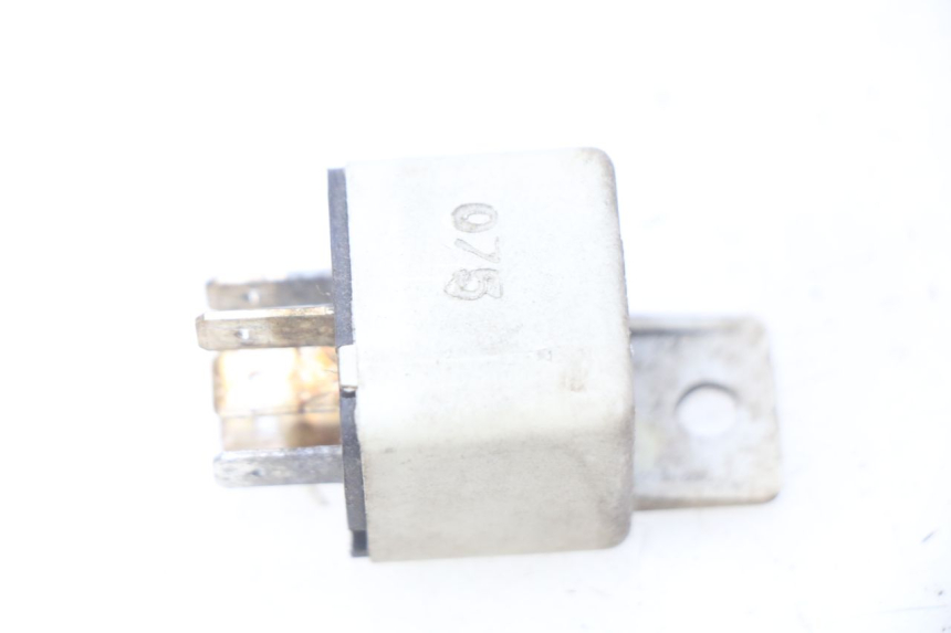 photo de ELEKTRISCH RELAIS PIAGGIO X9 EVOLUTION 250 (2003 - 2007) - Zoom op gebruiksstaat