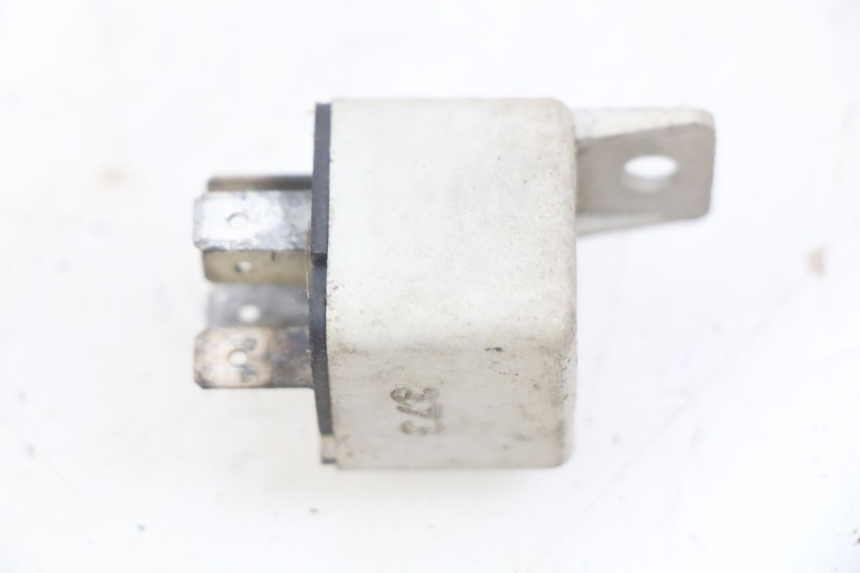 photo de ELEKTRISCH RELAIS PIAGGIO X9 EVOLUTION 125 (2003 - 2007) - Detail van het onderdeel