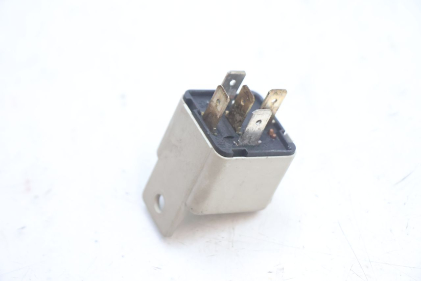 photo de ELEKTRISCH RELAIS PIAGGIO X9 EVOLUTION 125 (2003 - 2007) - Overzicht