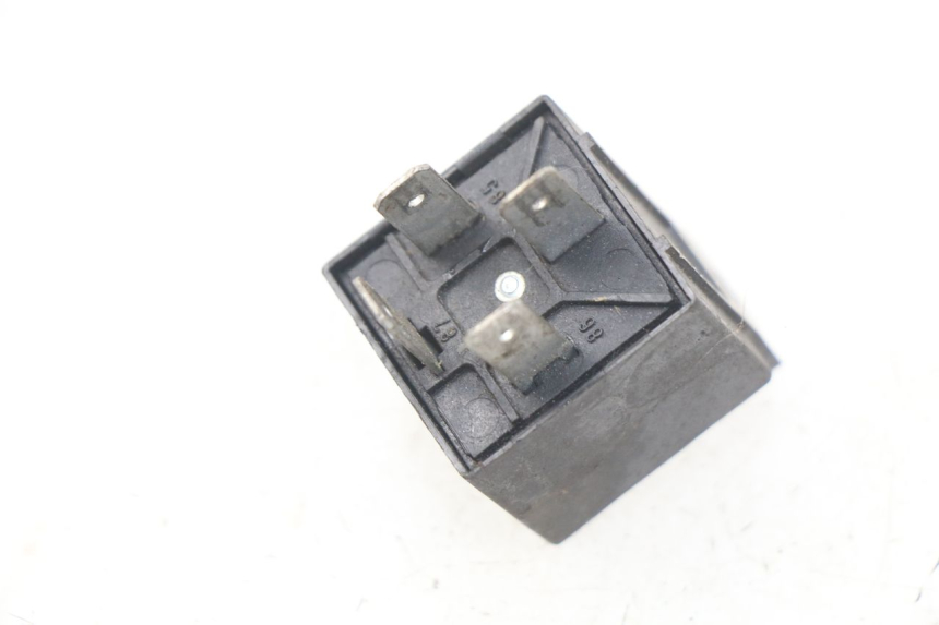 photo de ELEKTRISCH RELAIS PIAGGIO X9 125 (2000 - 2003) - Zoom op gebruiksstaat