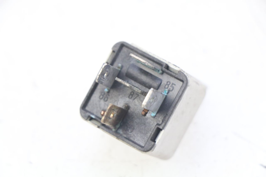 photo de ELEKTRISCH RELAIS PIAGGIO XEVO - X EVO 125 (2007 - 2017) - Detail van het onderdeel