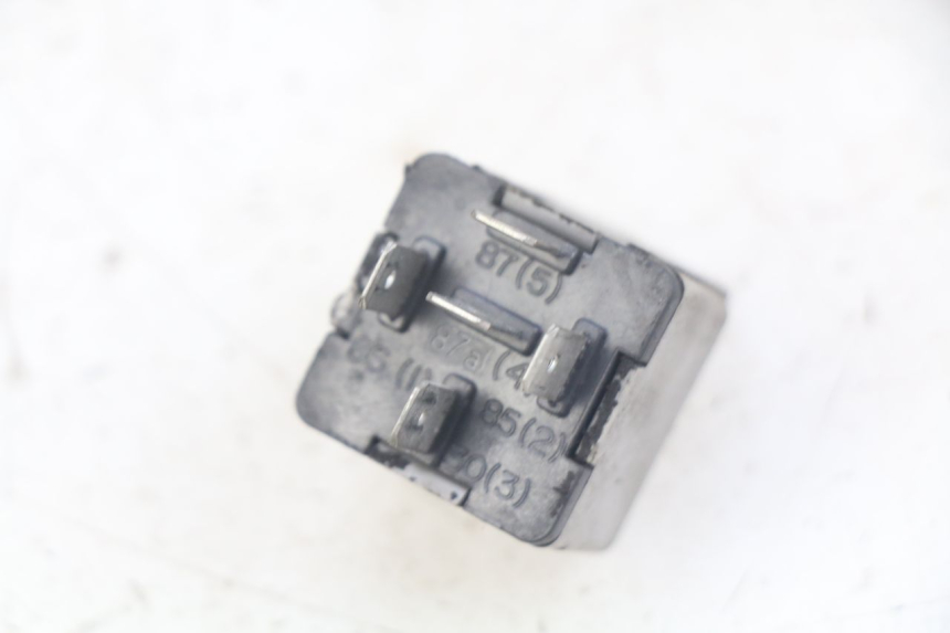 photo de ELEKTRISCH RELAIS PIAGGIO XEVO - X EVO 125 (2007 - 2017) - Zoom op gebruiksstaat