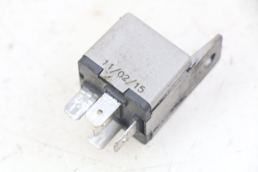 photo de ELEKTRISCH RELAIS PIAGGIO XEVO - X EVO 125 (2007 - 2017) - Andere kijkhoek