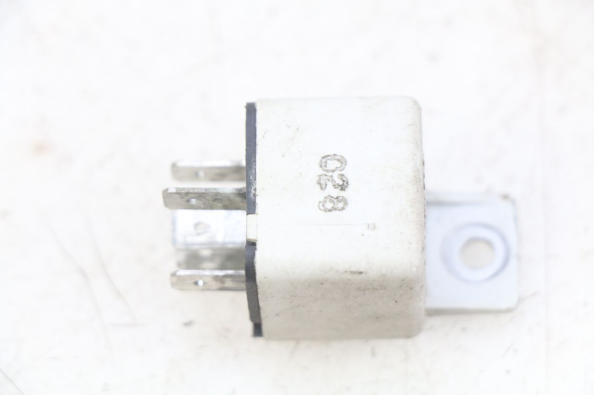 photo de ELEKTRISCH RELAIS PIAGGIO XEVO - X EVO 125 (2007 - 2017) - Detail van het onderdeel