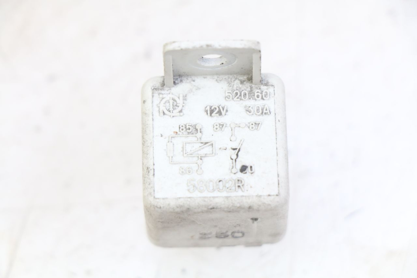 photo de ELEKTRISCH RELAIS PIAGGIO XEVO - X EVO 125 (2007 - 2017) - Zoom op gebruiksstaat