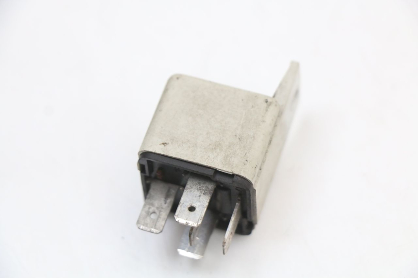 photo de ELEKTRISCH RELAIS PIAGGIO XEVO - X EVO 125 (2007 - 2017) - Detail van het onderdeel