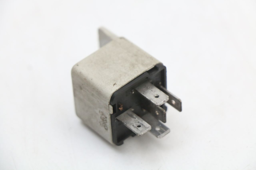 photo de ELEKTRISCH RELAIS PIAGGIO XEVO - X EVO 125 (2007 - 2017) - Zoom op gebruiksstaat