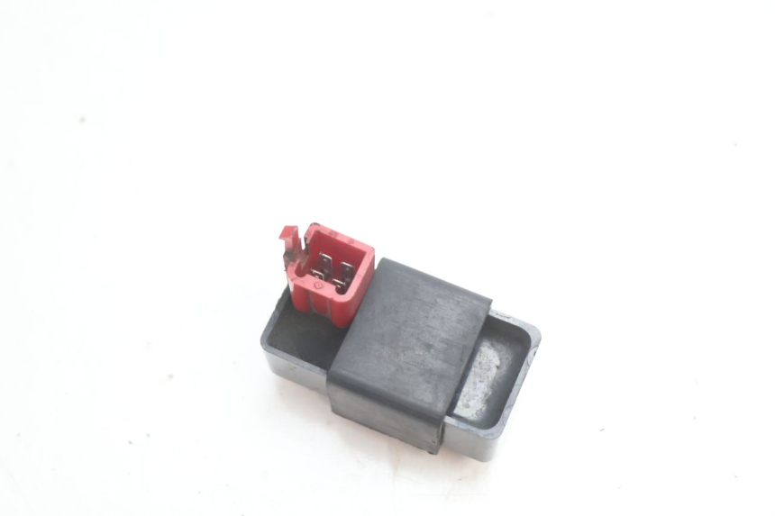 photo de ELEKTRISCH RELAIS HONDA XRV AFRICA TWIN 750 (1990 - 1992) - Detail van het onderdeel