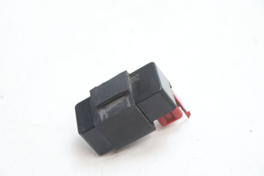 photo de ELEKTRISCH RELAIS HONDA XRV AFRICA TWIN 750 (1990 - 1992) - Andere kijkhoek