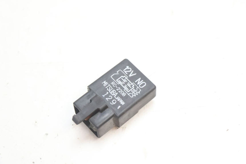 photo de ELEKTRISCH RELAIS HONDA XRV AFRICA TWIN 750 (1990 - 1992) - Hoofdaanzicht