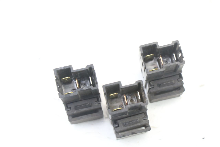 photo de ELEKTRISCH RELAIS YAMAHA X-MAX XMAX ABS 250 (2010 - 2014) - Detail van het onderdeel