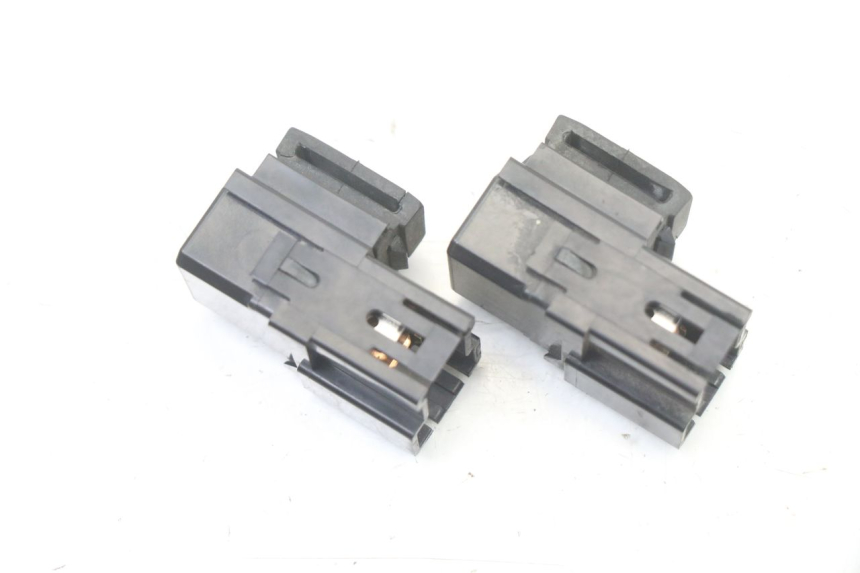 photo de ELEKTRISCH RELAIS YAMAHA XJ6 600 (2008 - 2016) - Zoom op gebruiksstaat