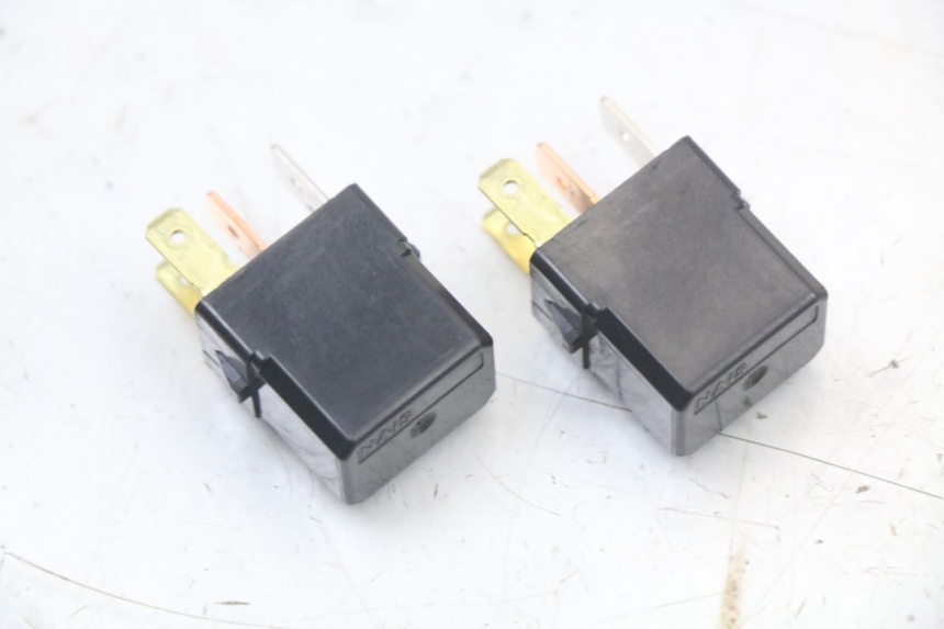 photo de ELEKTRISCH RELAIS YAMAHA XJ6 ABS 600 (2008 - 2016) - Zoom op gebruiksstaat